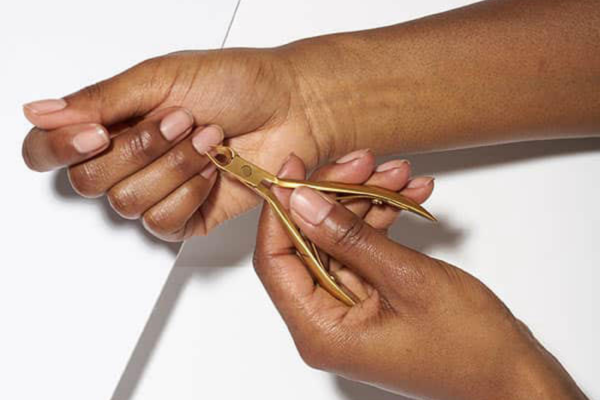 Best cuticle hot sale cutter