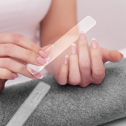 What is nail file made of? Everything you need to know