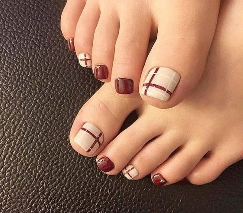 10+ Fall Toenail Designs to Rock This Autumn