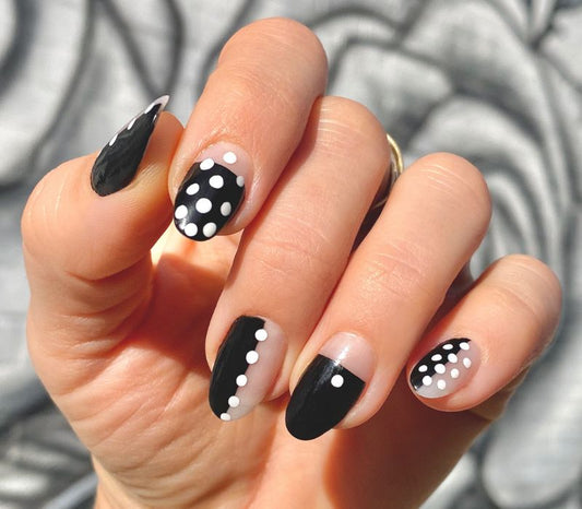 35+ Retro Nail Designs You’ll Love