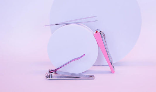 How To Cut Acrylic Nails In The Right Way: A Detailed Guide